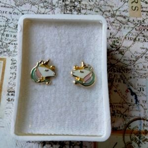 10k yellow gold unicorn enamel head earrings.